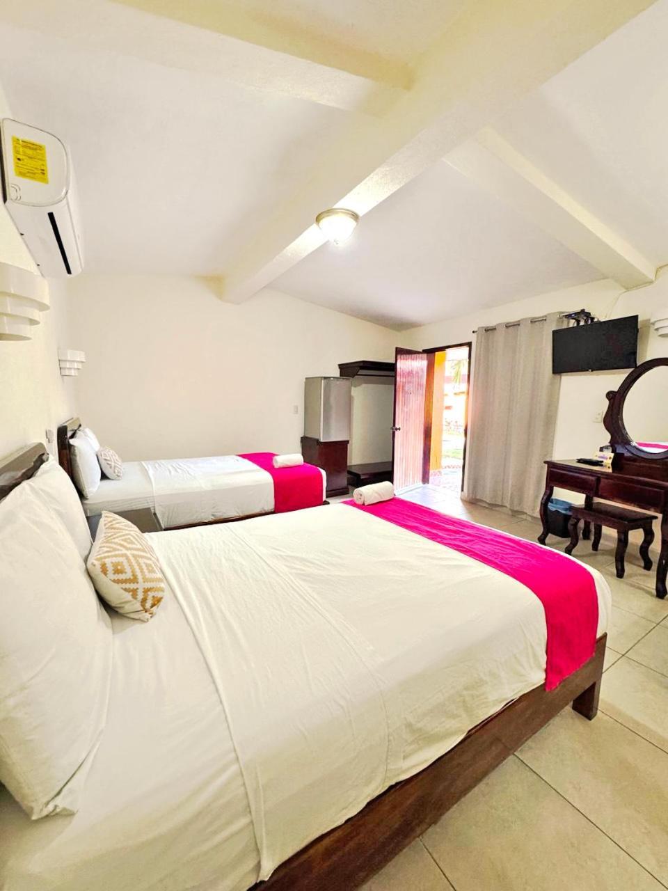 Hotel Caribe 2*